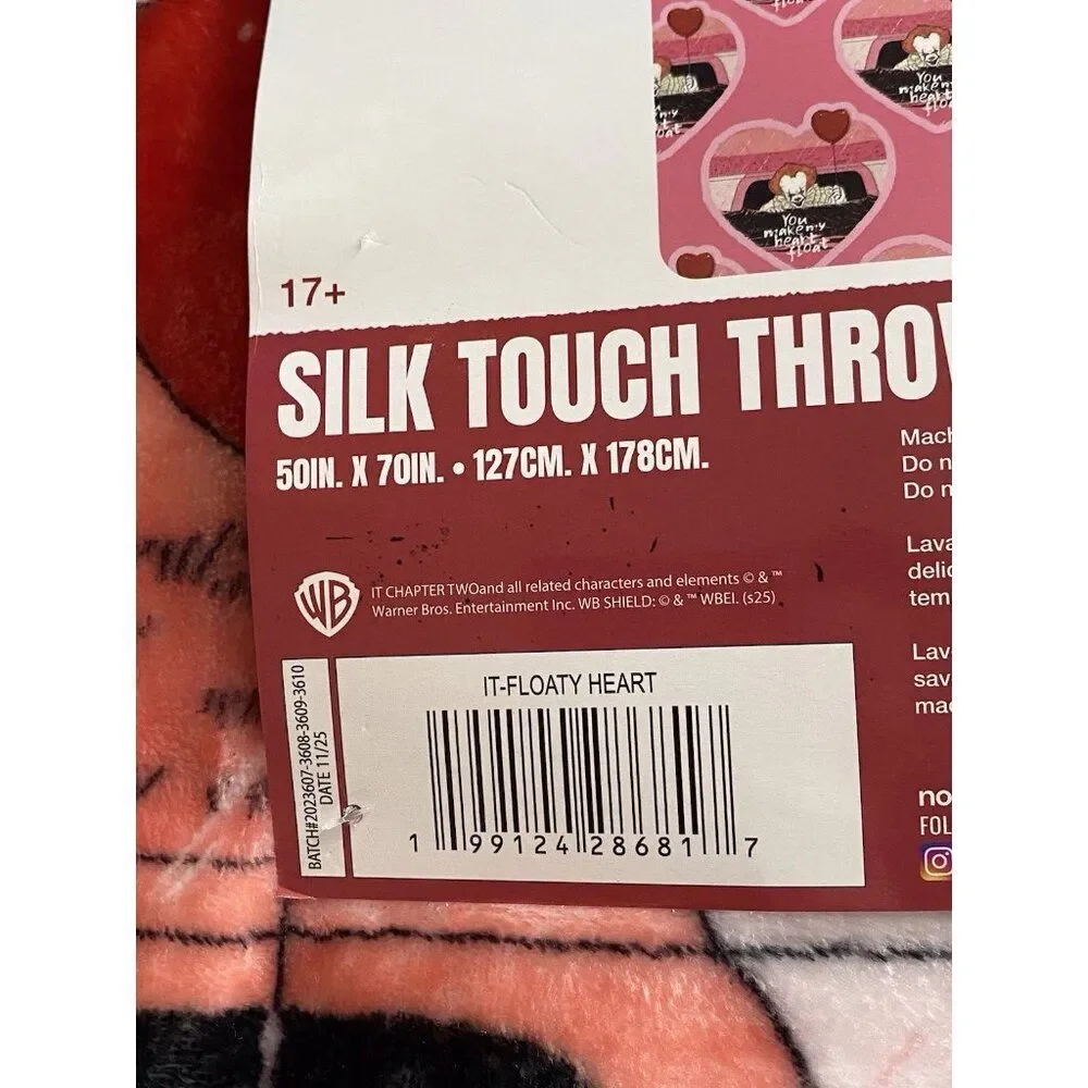 IT Pennywise Soft Plush Throw Blanket You Make My Heart Float‎ 50” X 70” NEW
